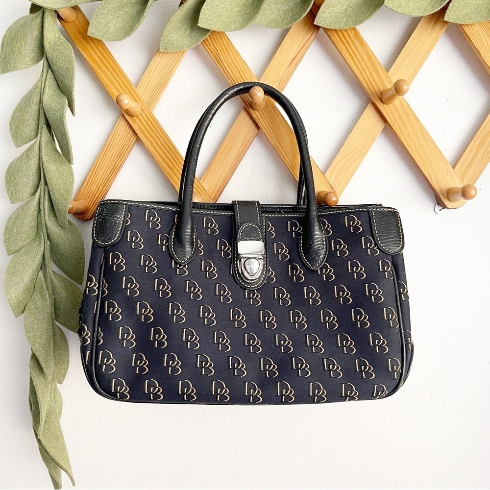 Dooney & Bourke Black Signature Print Purse - Picture 1 of 15